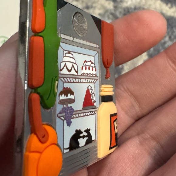 Remy's Ratatouille Adventure Remy's Pantry Disney Trading Pin - Picture 4 of 4